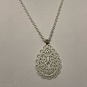 Vintage white chain metal necklace set